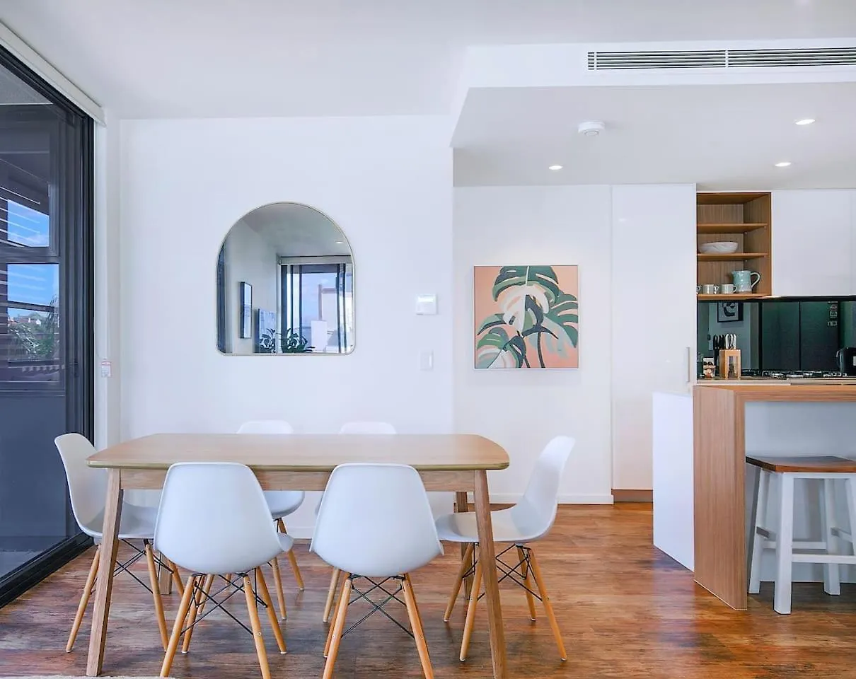 Regatta Hideaway - A Breezy Balcony Residence Brisbane Apartamento